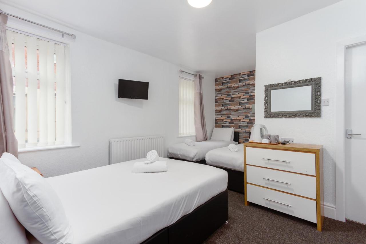 The Sandringham Court Hotel & Apartment Welcoming Large And Small Groups For 15 Years Блэкпул Экстерьер фото