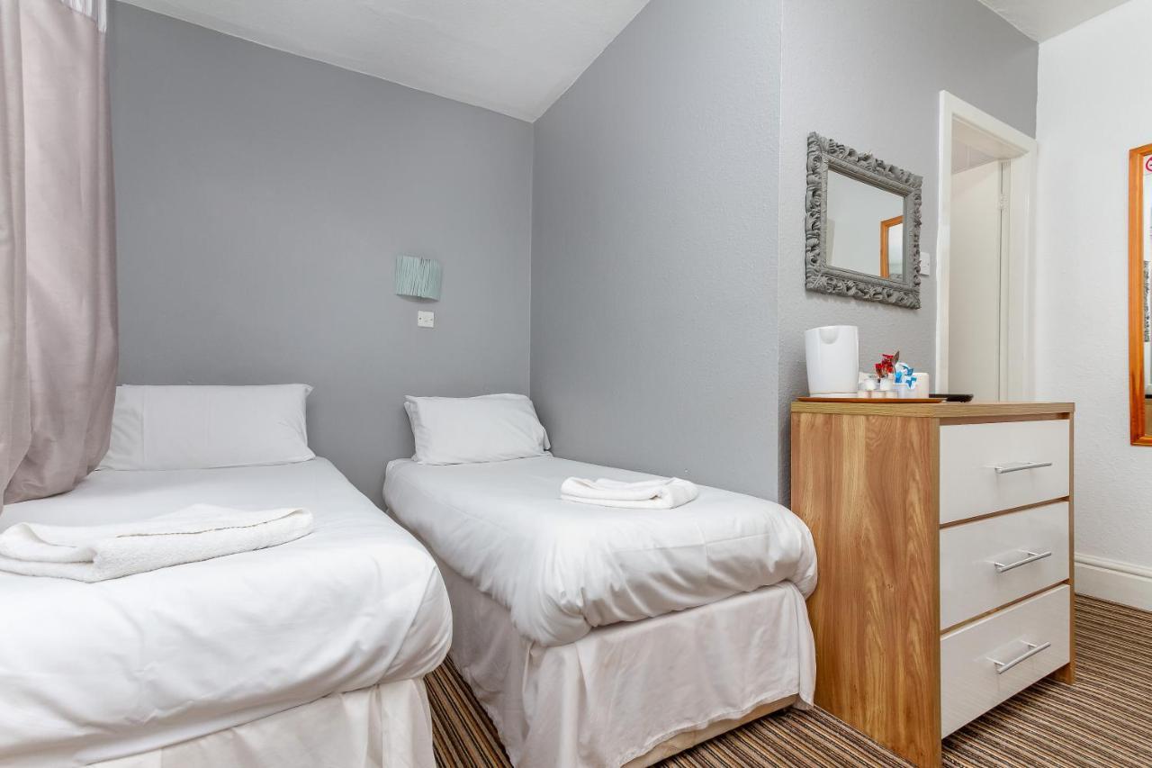 The Sandringham Court Hotel & Apartment Welcoming Large And Small Groups For 15 Years Блэкпул Экстерьер фото