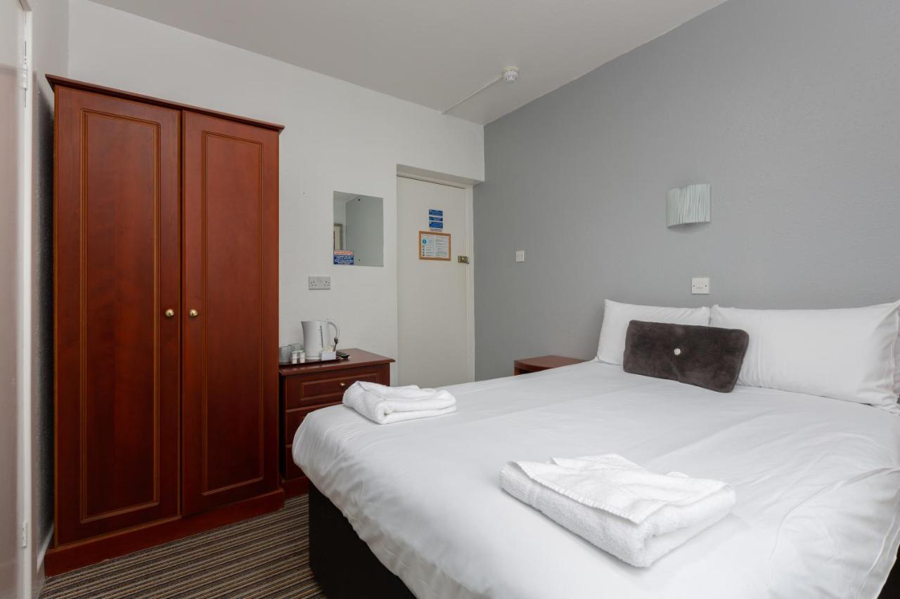 The Sandringham Court Hotel & Apartment Welcoming Large And Small Groups For 15 Years Блэкпул Экстерьер фото